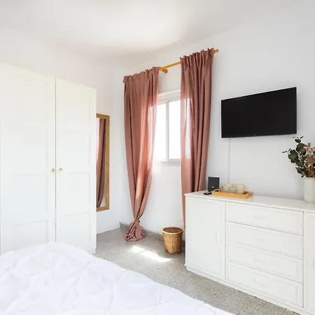 Eden 102 Surfy Stylish Bed&coffee Balcony Gasthof